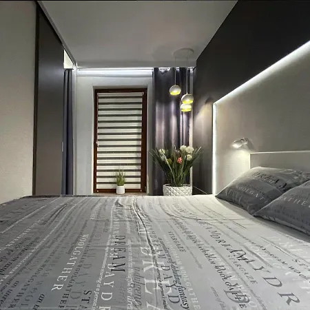 4uapart-apartment Platan Grey * 슈비노우이스쳬