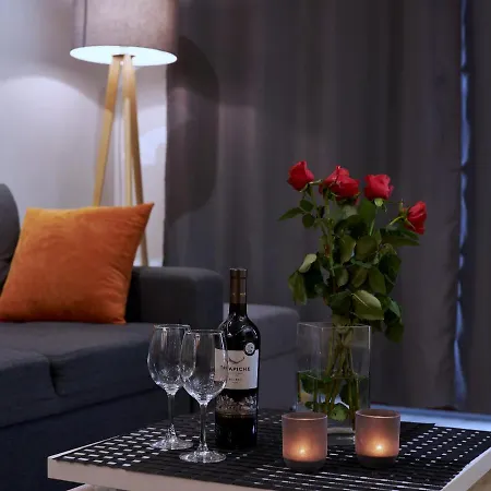 4uapart-apartment Platan Grey شقة *